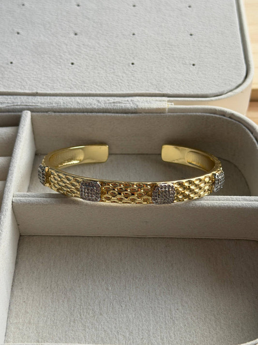 Karat Bangle